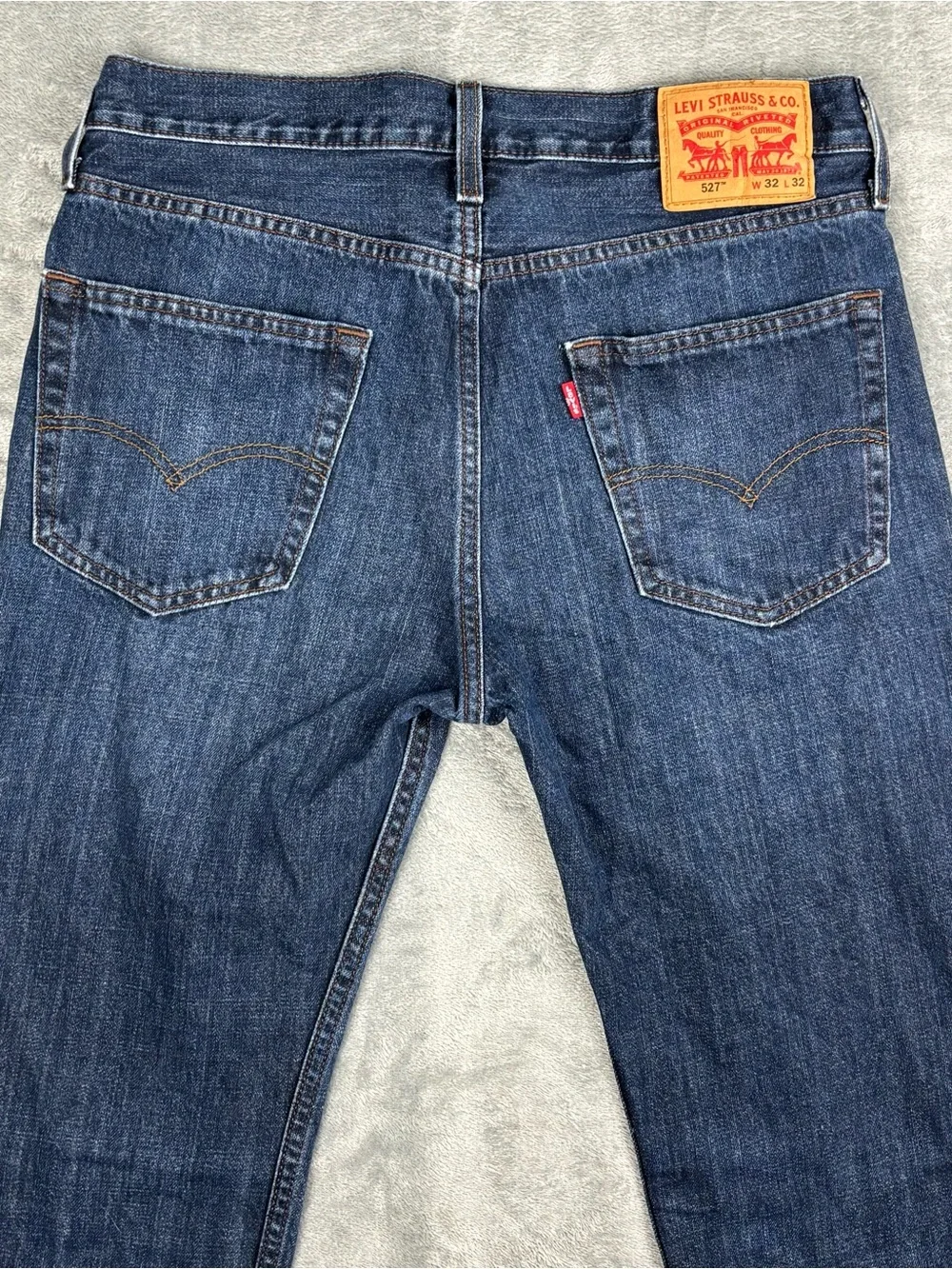 Levi’s 527 Jeans Mens 32X32 (Fit 32X31) Blue Slim Boot Cut Dark Wash Distressed